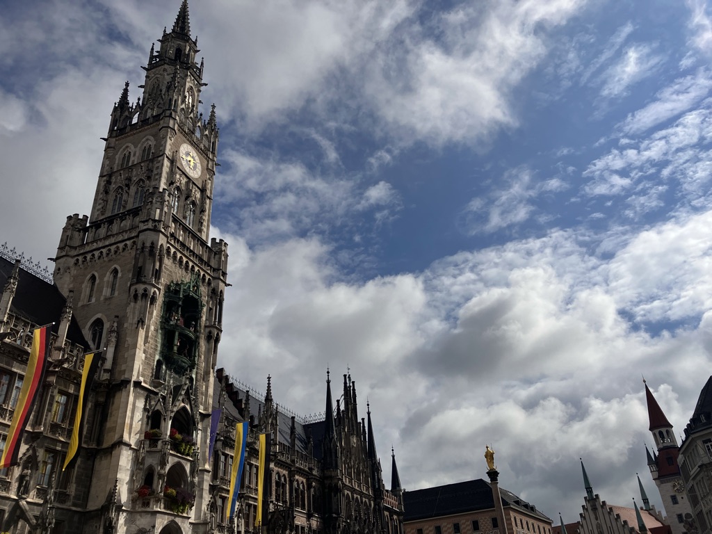 rathaus münchen.jpg